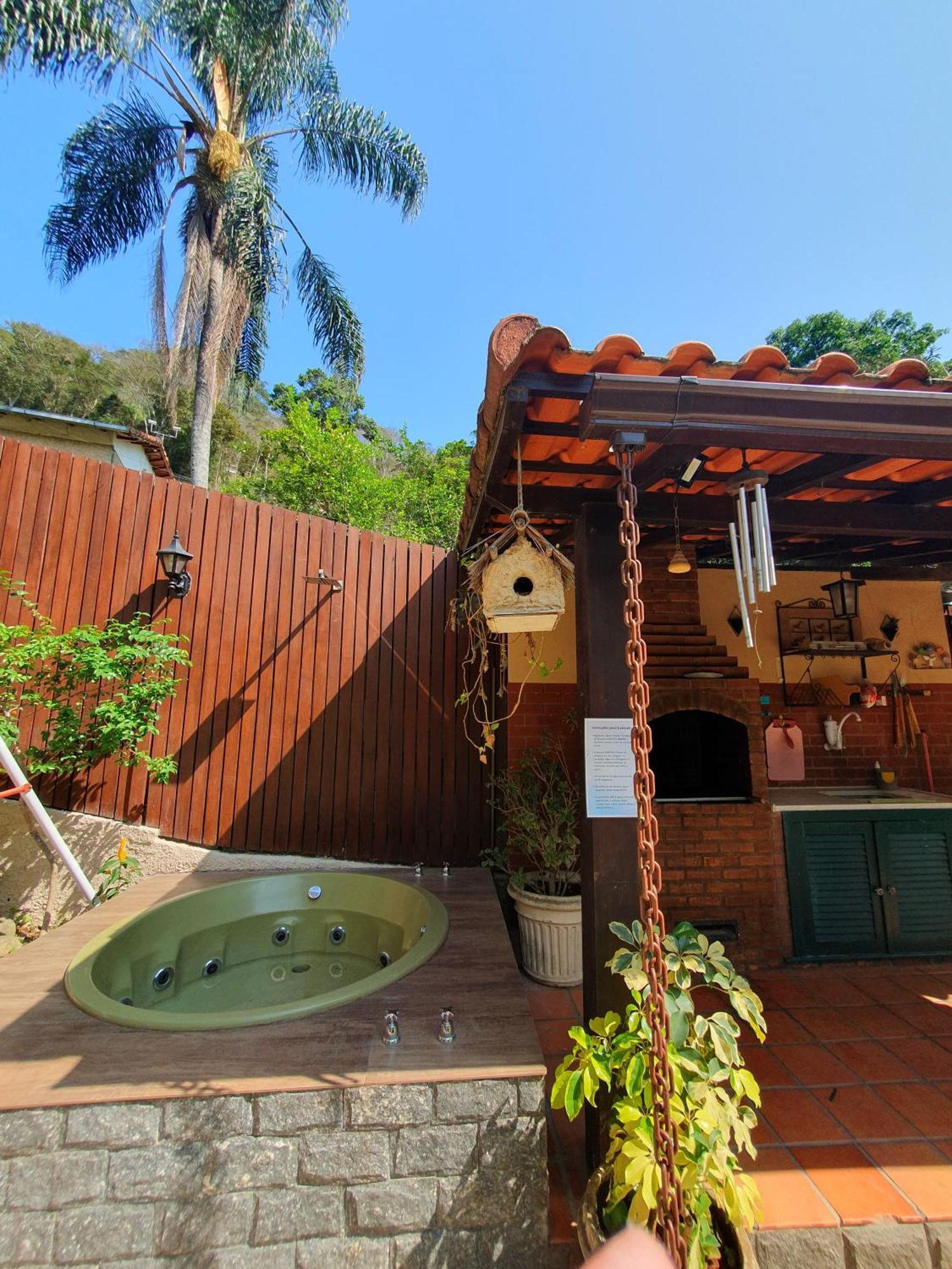 Aconchego De Itaipava - Casa De 3 Quartos, Equipada, Area Kids, Jacuzzi, Pet Friendly, Churrasqueira, Em Meio A Natureza E Proximo Ao Centro Do Bairro Petropolis  Exterior photo
